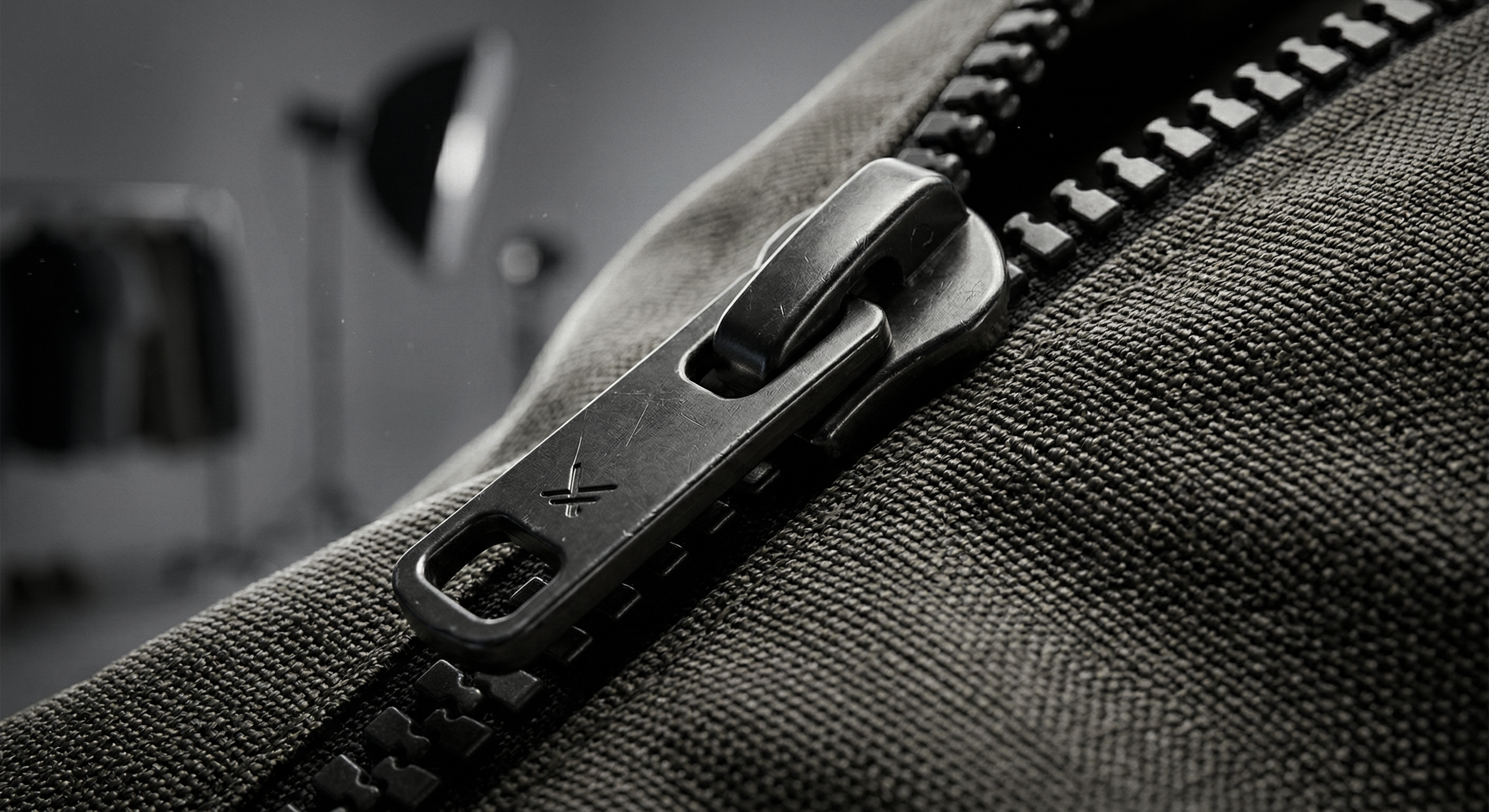 Zipper macro detail